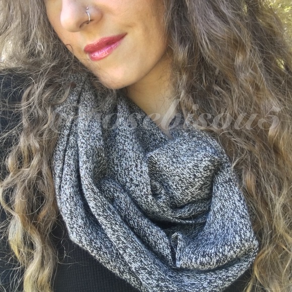 🧣♥️Luxe Knit Infinity Scarf GRAY - Picture 6 of 7